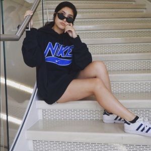 Vintage Nike oversized hoodie!!